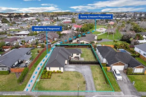 Photo of property in 15 Malbec Place, Huapai, Kumeu, 0810