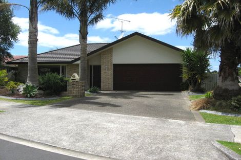 Photo of property in 55 The Glade South, Pukekohe, 2120