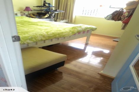 Photo of property in 42 Cedar Heights Avenue, Massey, Auckland, 0614