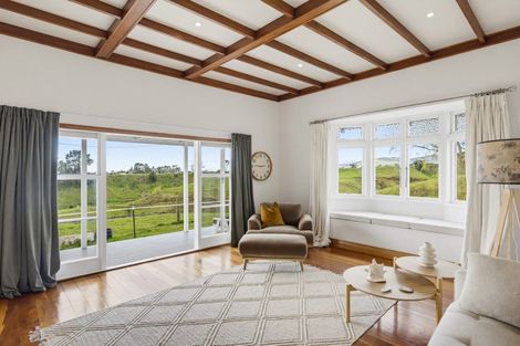 Photo of property in 75 Heights Road, Shannon, Palmerston North, 4474
