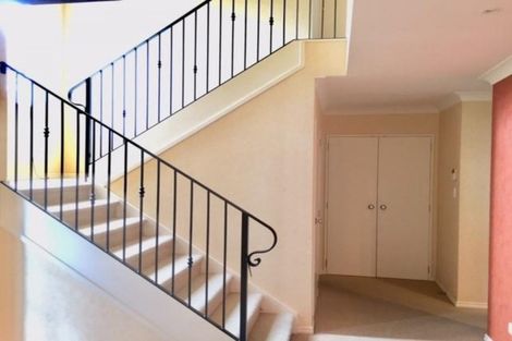 Photo of property in 7 Brooke Ridge Rise, East Tamaki Heights, Auckland, 2016