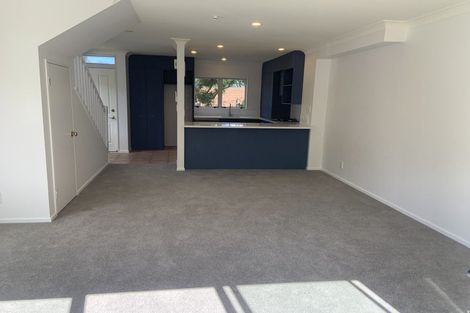 Photo of property in 21 Percy Dyett Drive, Karori, Wellington, 6012