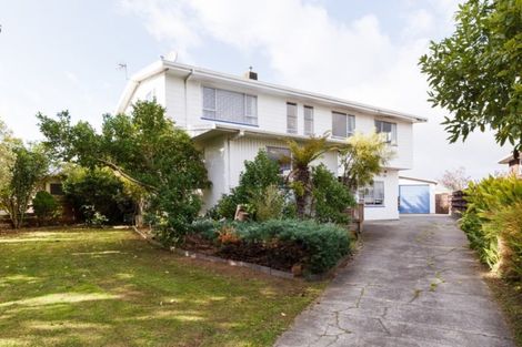 Photo of property in 14 Raglan Avenue, Cloverlea, Palmerston North, 4412