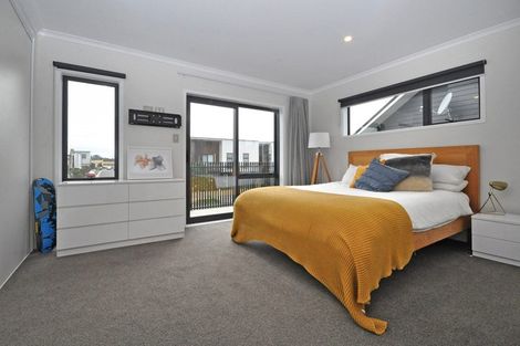 Photo of property in 31 Onekiritea Road, Hobsonville, Auckland, 0616