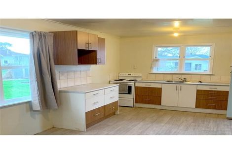 Photo of property in 5 Corsair Crescent, Mangere, Auckland, 2022