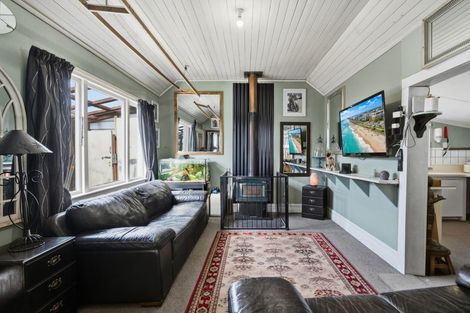 Photo of property in 715 Bluff Highway, Clifton, Invercargill, 9877