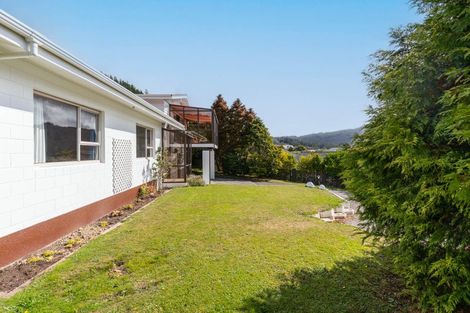 Photo of property in 59 Sunbrae Drive, Silverstream, Upper Hutt, 5019