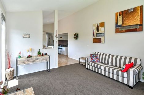 Photo of property in 9 Vigour Lane, Papakura, 2110