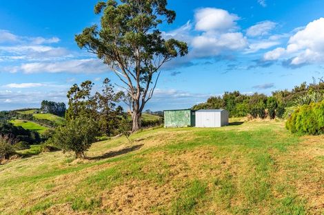 Photo of property in 77 Wairimu Way, Waipu, 0582