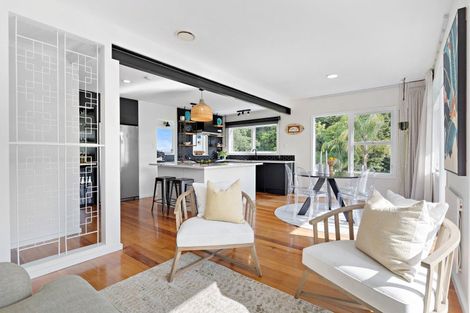 Photo of property in 17 Hillcrest Grove, Hillpark, Auckland, 2102