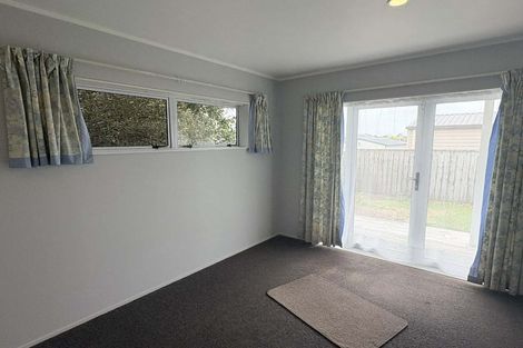 Photo of property in 180 Parklands Avenue, Bell Block, New Plymouth, 4312