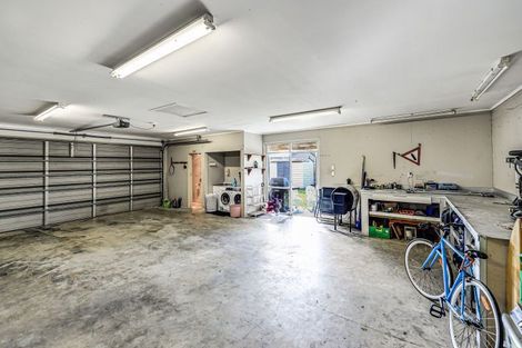 Photo of property in 7 Armitage Place, Fairfield, Hamilton, 3214