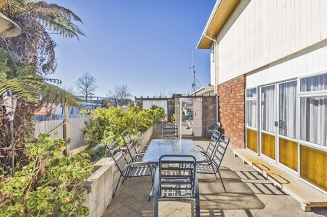 Photo of property in 90 Lethbridge Street, Feilding, 4702