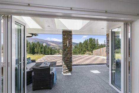 Photo of property in 24a Mount Marua Way, Timberlea, Upper Hutt, 5018