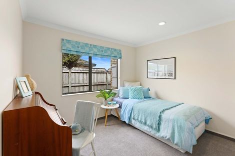 Photo of property in 166 Milne Drive, Paraparaumu, 5032