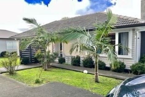 Photo of property in 10 Devon Street, Te Atatu South, Auckland, 0610