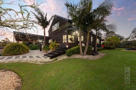 Photo of property in 206 Waitakere Road, Waitakere, Henderson, 0782