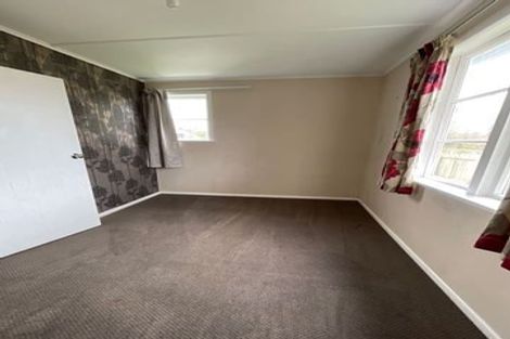 Photo of property in 4 Churchill Crescent, Foxton, 4814