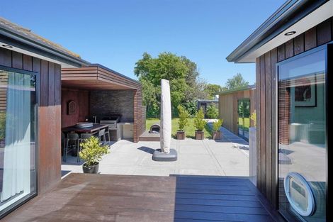 Photo of property in 17 Belfield Street, Dallington, Christchurch, 8061