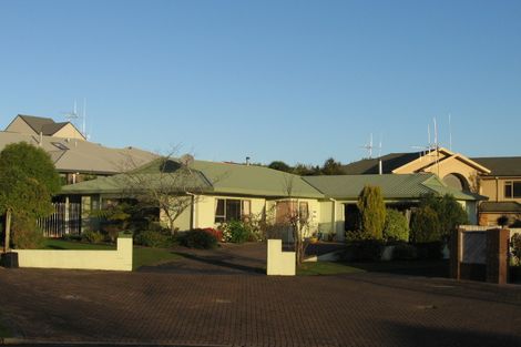 Photo of property in 5 Sunset Close, Western Heights, Hamilton, 3200