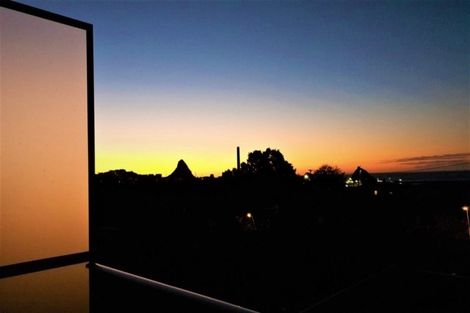 Photo of property in 4 Carver Place, Lynmouth, New Plymouth, 4310