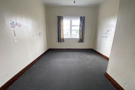 Photo of property in 10 Lowther Street, Whanganui, 4500