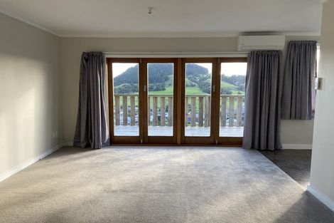 Photo of property in 28 Hill Street, Hikurangi, 0114