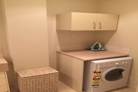 Photo of property in Scotia Tower Apartments, 8f/8 Scotia Place, Auckland Central, Auckland, 1010
