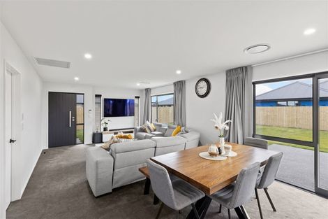 Photo of property in 27 Lunn Crescent, Leeston, 7632