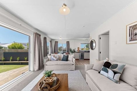 Photo of property in 43b Wallace Place, Westown, New Plymouth, 4310