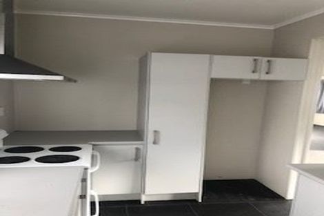 Photo of property in 112 Tirimoana Road, Te Atatu South, Auckland, 0602