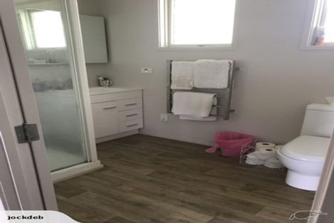 Photo of property in 45 Moffat Road, Red Beach, 0932