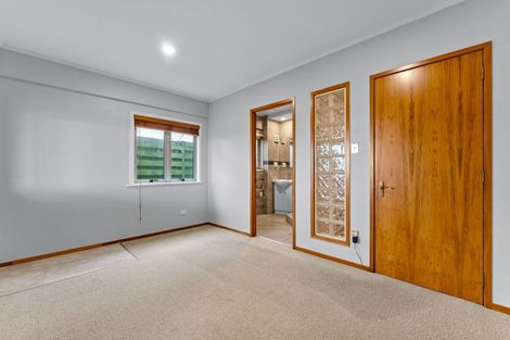 Photo of property in 11 Katui Street, Castor Bay, Auckland, 0620