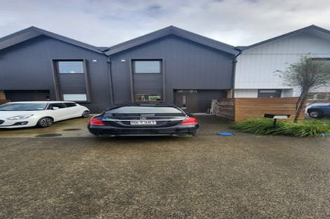 Photo of property in 37 Ron Deal Way, Epuni, Lower Hutt, 5011