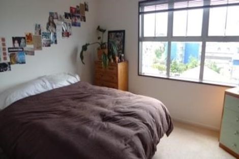 Photo of property in 8e Finlay Terrace, Mount Cook, Wellington, 6021