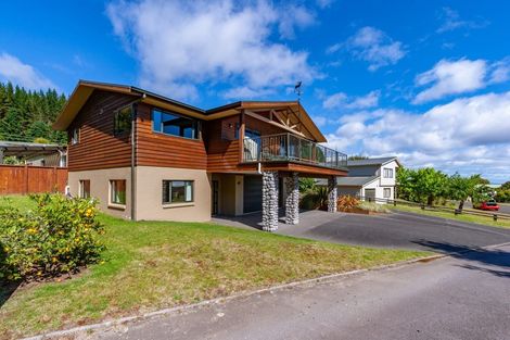 Photo of property in 7 Asher Avenue, Motuoapa, 3382