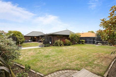 Photo of property in 60 Prestons Road, Redwood, Christchurch, 8051