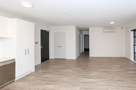 Photo of property in 102/3 Village Quarter Lane, Frankton, Hamilton, 3204