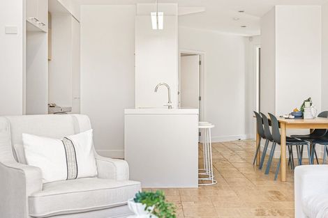 Photo of property in 6 Little Compton Mews, Snells Beach, 0920