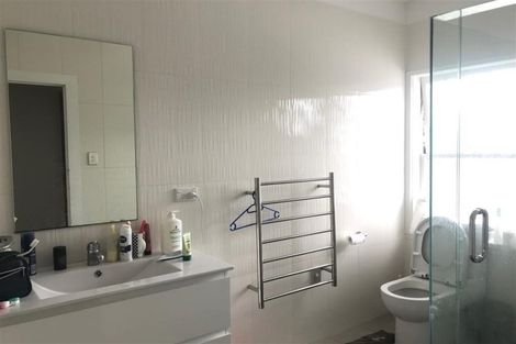 Photo of property in 28 Howe Street, Howick, Auckland, 2014