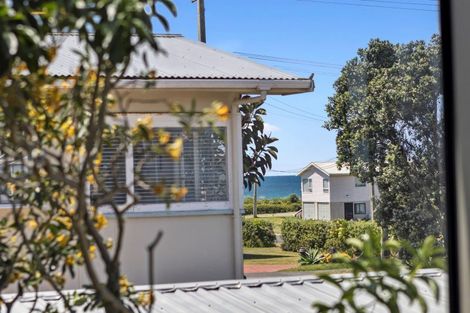 Photo of property in 292b Seaforth Road, Waihi Beach, 3611
