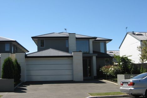 Photo of property in 97 Aikmans Road, Merivale, Christchurch, 8014