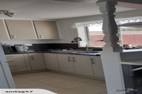 Photo of property in 1/127 Portage Road, New Lynn, Auckland, 0600