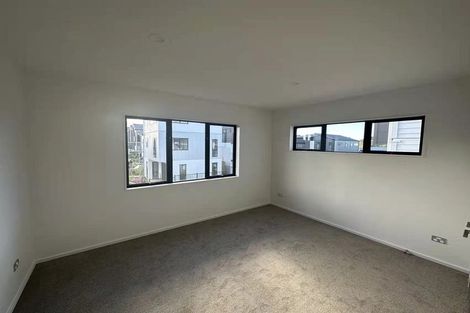 Photo of property in 1 Dotterel Place, Westgate, Auckland, 0614