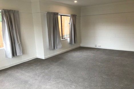 Photo of property in 12a Prince Regent Drive, Half Moon Bay, Auckland, 2012