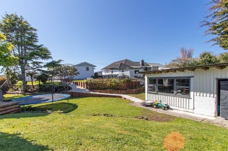 Photo of property in 10 Mahoe Street, Inglewood, 4330