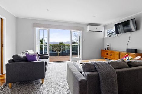 Photo of property in 9 Rona Street, Eastbourne, Lower Hutt, 5013