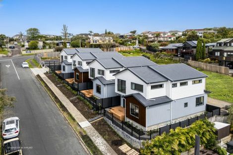 Photo of property in 2c Tiri View Place, Waiake, Auckland, 0630