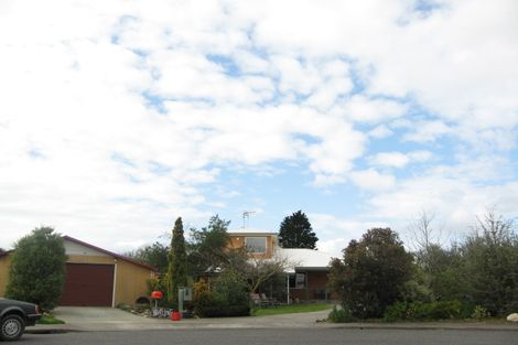 Photo of property in 8 Redwood Place, Te Awanga, 4102