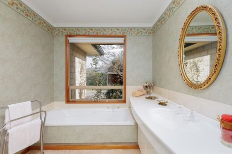 Photo of property in 10 Victoria Street, Waimate, 7924